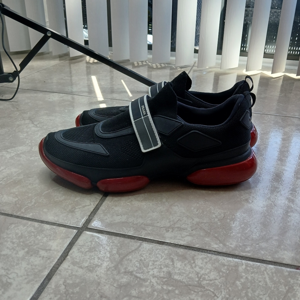 Prada cloudbust